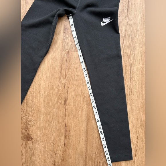 Nike Kids Black Leggings - Picture 4 of 7
